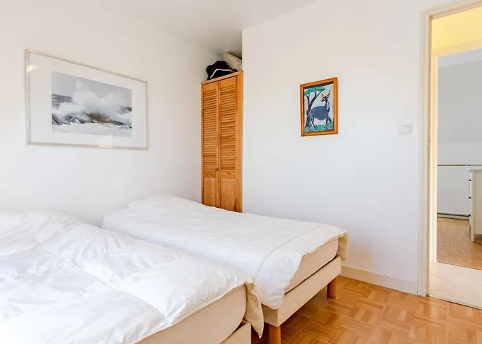 Neptune By Interhome Anneville-sur-Mer